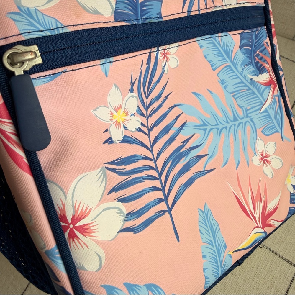 Pottery Barn Teen Color Changing Tropical Lunchbox Island Floral Pink Navy - Picture 7 of 11